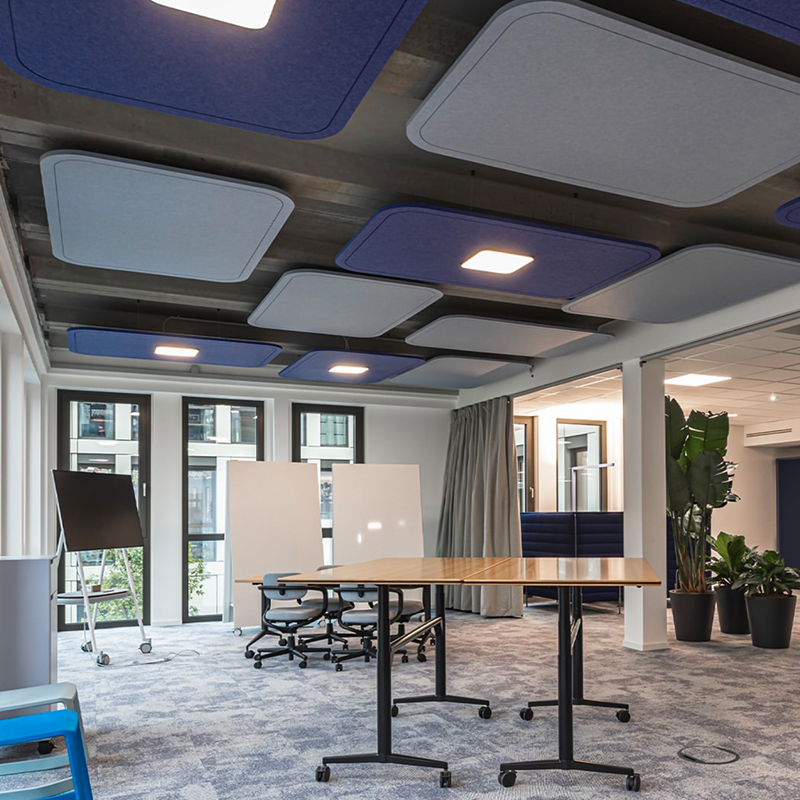 แผงอะคูสติกดีไซน์ทันสมัยช่วยกั้นเสียงแบบแถบใยโพลีเอสเตอร์ดูดซับเสียงและเป็นมิตรกับสิ่งแวดล้อมสำหรับใช้ในโรงยิม แผงอะคูสติกดีไซน์ทันสมัยช่วยกั้นเสียงแบบแถบใยโพลีเอสเตอร์ดูดซับเสียงและเป็นมิตรกับสิ่งแวดล้อมสำหรับใช้ในโรงยิม