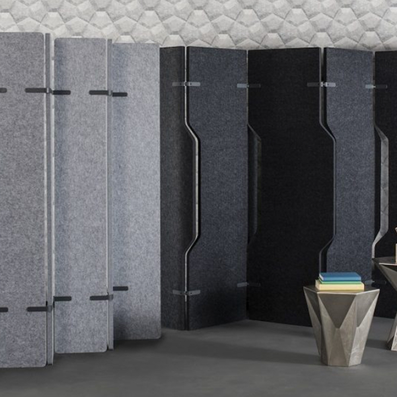 ฉากกั้นห้องสำนักงานคุณภาพสูงเป็นมิตรกับสิ่งแวดล้อมตัวแบ่งห้องรูปทรงใบไม้แบบเคลื่อนย้ายได้การดูดซับเสียงสูงการออกแบบที่ทันสมัยที่ปรับแต่งได้